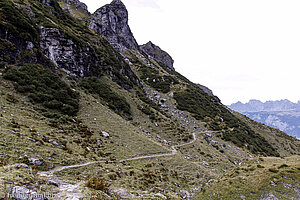 Höhenwanderweg zum Garmil