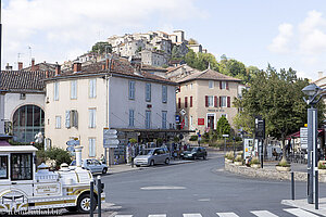 im Dorf von Cordes-sur-Ciel