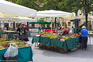 Auf dem Zentralmarkt von Ljubljana