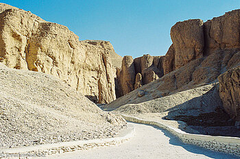 Weg in das Tal der Könige bei Luxor, Ägypten