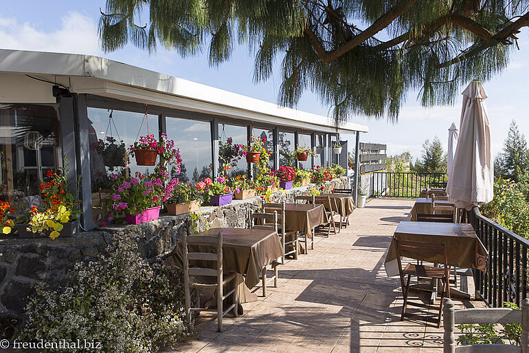 Gartenrestaurant beim Hotel Les Geraniums