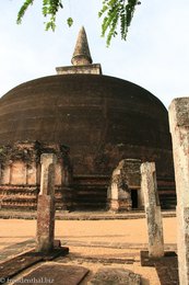 Rankoth (Ruvanveli) Vihara, die größte Dagoba in Polonnaruwa