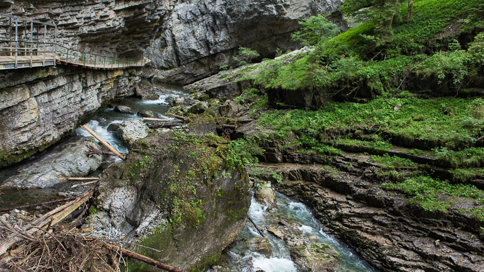 Spektakulärer Blick in die Breitachklamm bei Tiefenbach im Allgäu