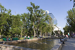 Brunnen am Kathedralenplatz von Chisinau