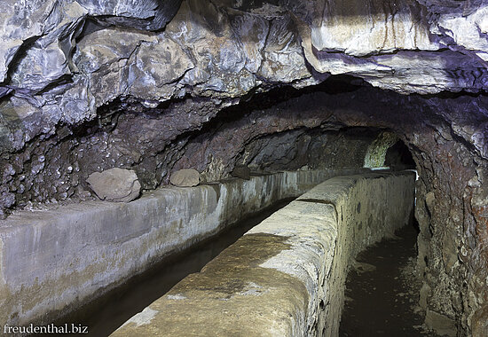 Tunnelwanderung bei Los Tilos