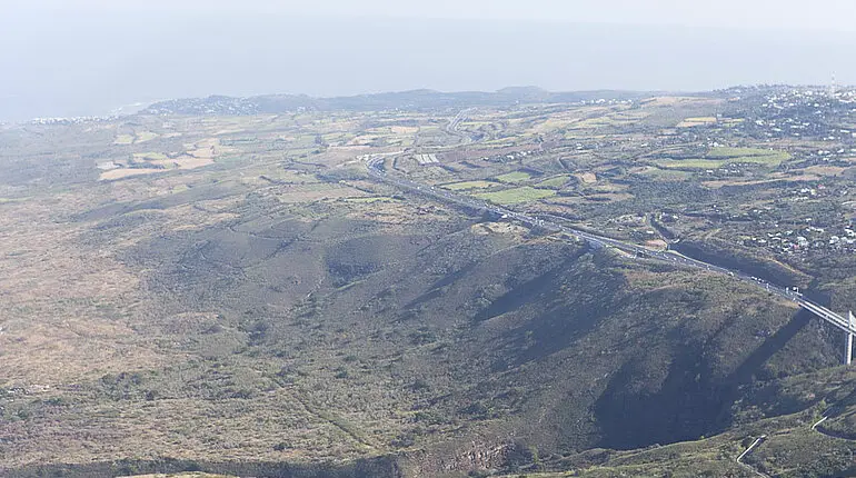 Flug entlang der Westküste von La Réunion