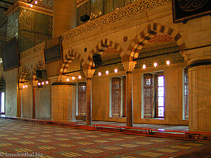 Gebetsraum in der Sultan-Ahmed-Moschee