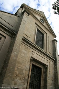 Fassade der Kirche Saint Pierre