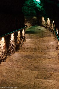 Treppe hinunter zum Bastionstunnel