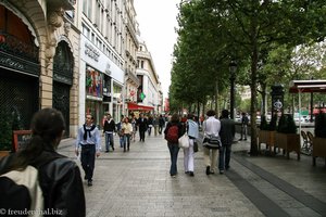 auf der Avenue des Champs-Élysées