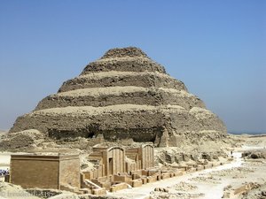 Stufenpyramide des Pharaos Djoser in Sakkara