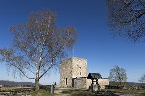 Der Burgfried und Hof der Helfenstein