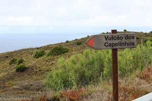 Wegweiser zu den Vulkanen der Capelinhos