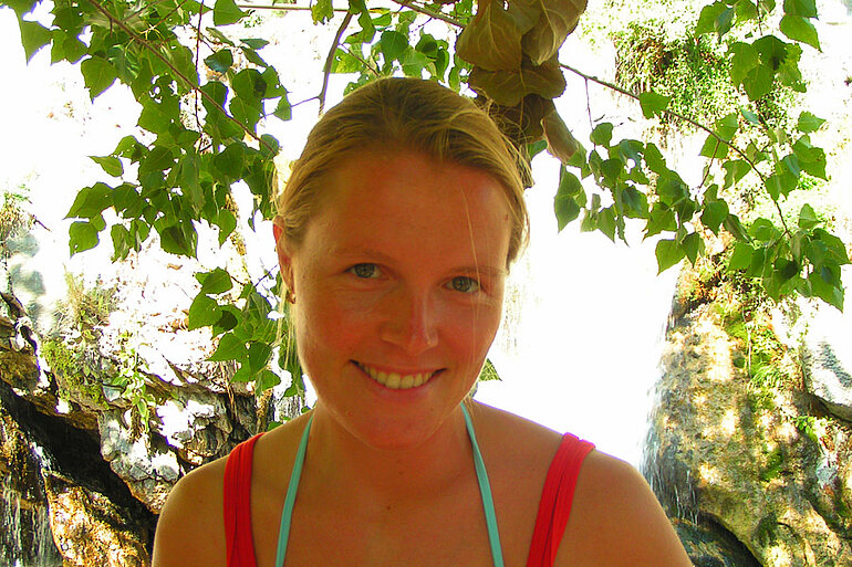 Anne im Taurusgebirge der Türkei