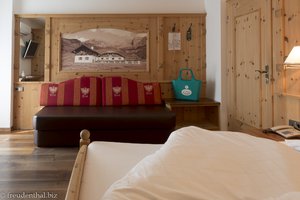 Sehr schönes Tiroler Zimmer im Hotel Alpenhof in Saltaus