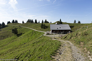 Weg zum Gaststätte beim Hochhäderich im Bregenzerwald