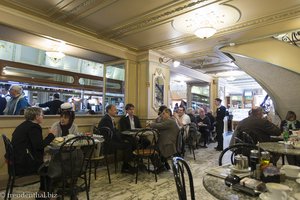 Das Caffe Cordina von Valletta ist immer gut besucht.