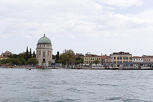 Ankunft mit dem Vaporetto bei Lido di Venezia