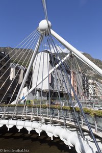 Dreiecksbrücke über die Valira in Andorra la Vella