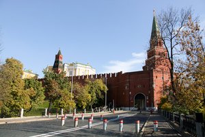 Einfahrt der Diplomaten u.ä. und Borowizkaja-Turm