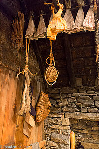 Trockenfisch in der alte Hütte der Shetland-Fischer