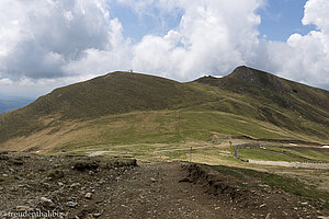 Blick zum Varful cu Dor im Bucegi Gebirge