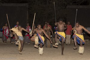 Tanz der Swasi-Männer beim Mlilwane Wildlife Sanctuary
