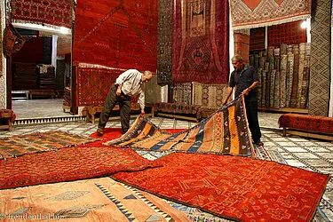 im Teppichhaus Dar el Mansour