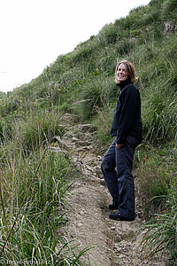 Annette auf dem Weg zur Burgruine