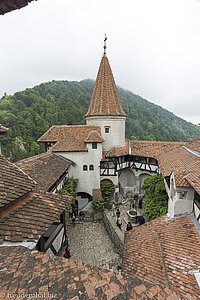 Blick in den Innenhof von Schloss Bran