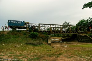 Brücke auf der Fahrt nach Siem Reap in Kambodscha