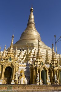 der Stupa der Shwedagon-Pagode