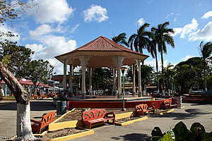 Musikpavillon im Parque Mario Cañas Ruiz