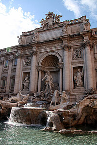 Triumphbogen des Trevi Brunnen