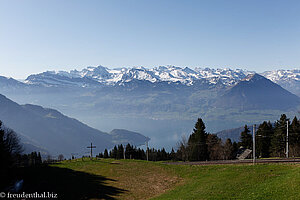 Blick von Kaltbad über den Vierwaldstättersee zu den Unterwaldner Voralpen