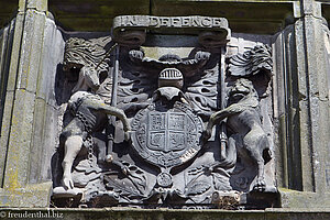 Wappen beim Brunne vom Mercat Cross