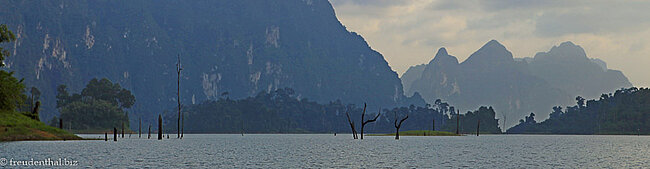 Morgendämmerung auf dem Chiew-Lan-See