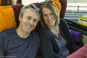 Anne und Lars im JJ Express auf dem Weg nach Mandalay