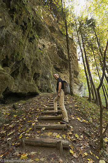 Lars im Wald beim Hinanger Wasserfall Lars im Wald beim Hinanger Wasserfall