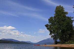 Blick zum Bar View Campground und über den Clearwater Lake