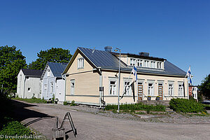 Gebäude auf Iso Mustasaari