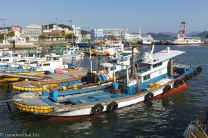 Fischerboote im Hafen von Tongyeong