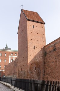 Stadtmauer mitsamt dem Rahmerturm von Riga