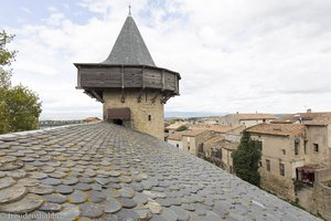 über den Schieferdächern des Château Comtal