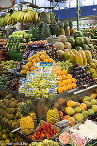 Große Mengen an Obst auf dem Mercado de Paloquemao in Bogota