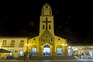 Kirche von Salento am späten Abend.