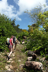 Aufstieg nach der Anse Lazio