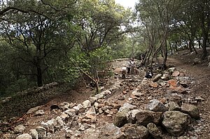 Arbeiten am Wanderweg zwischen Esporles und Banyalbufar