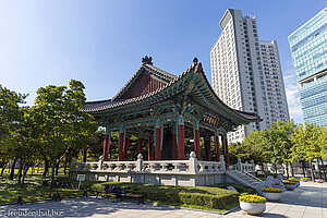 Im »National Bond Compensation Movement Memorial Park« von Daegu