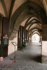 Arkadengang nahe der Karlsbrücke